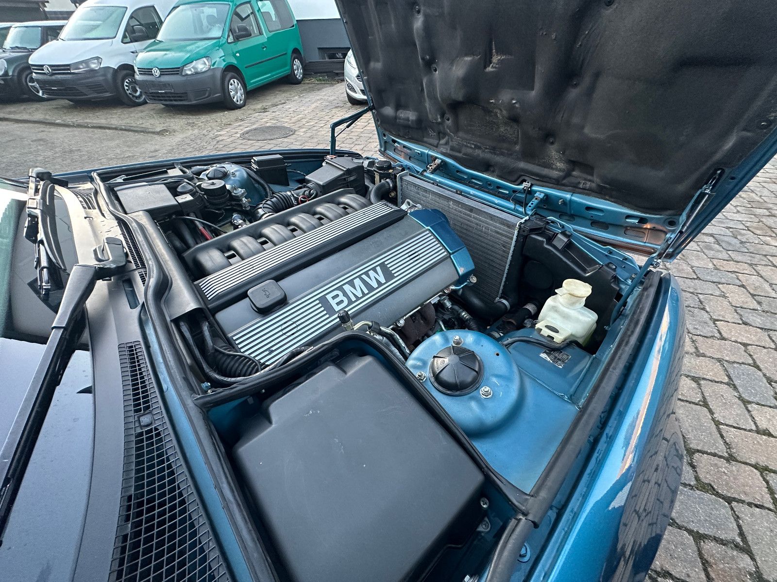 Fahrzeugabbildung BMW 525i 2.5 193 PS Tüv 11/27 Autom. H-Kennzeichen