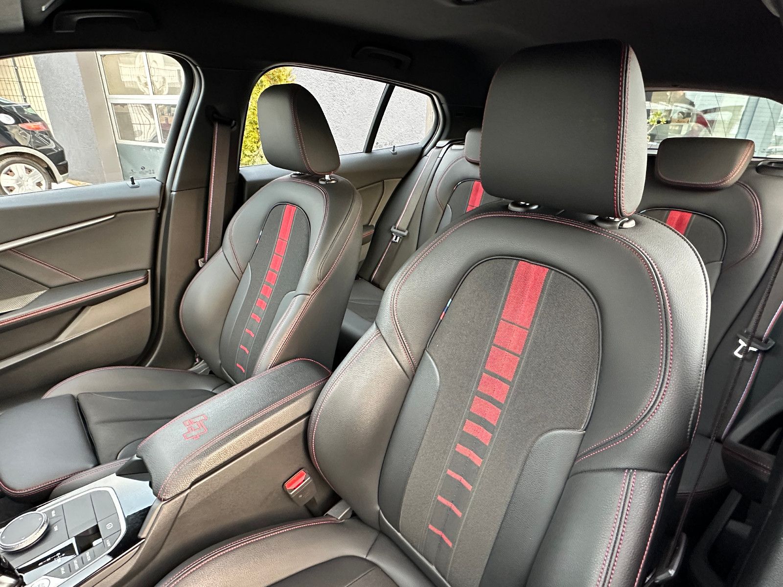 Fahrzeugabbildung BMW 128 ti M-Paket HU neu LED SH 1.Hand