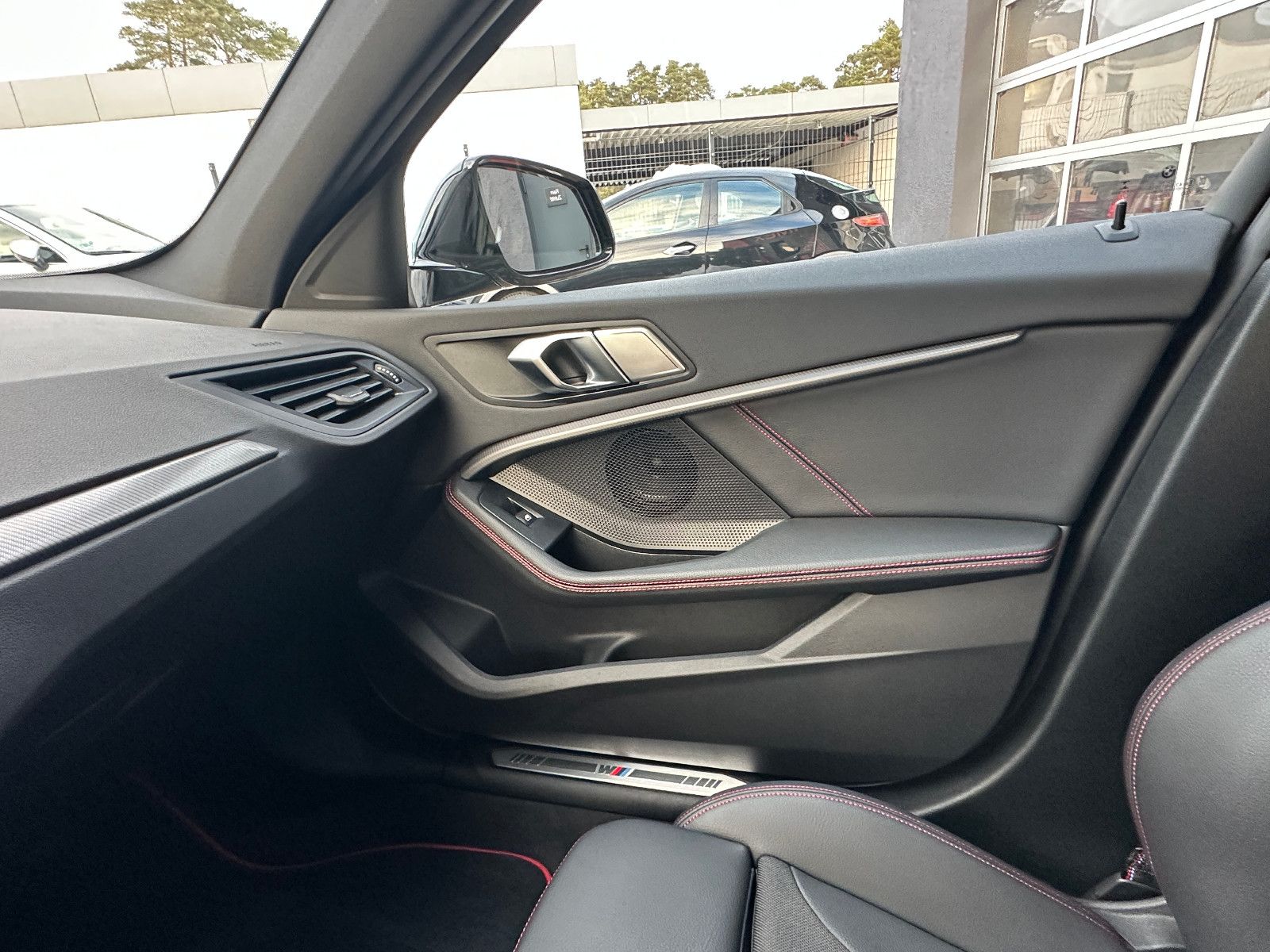 Fahrzeugabbildung BMW 128 ti M-Paket HU neu LED SH 1.Hand