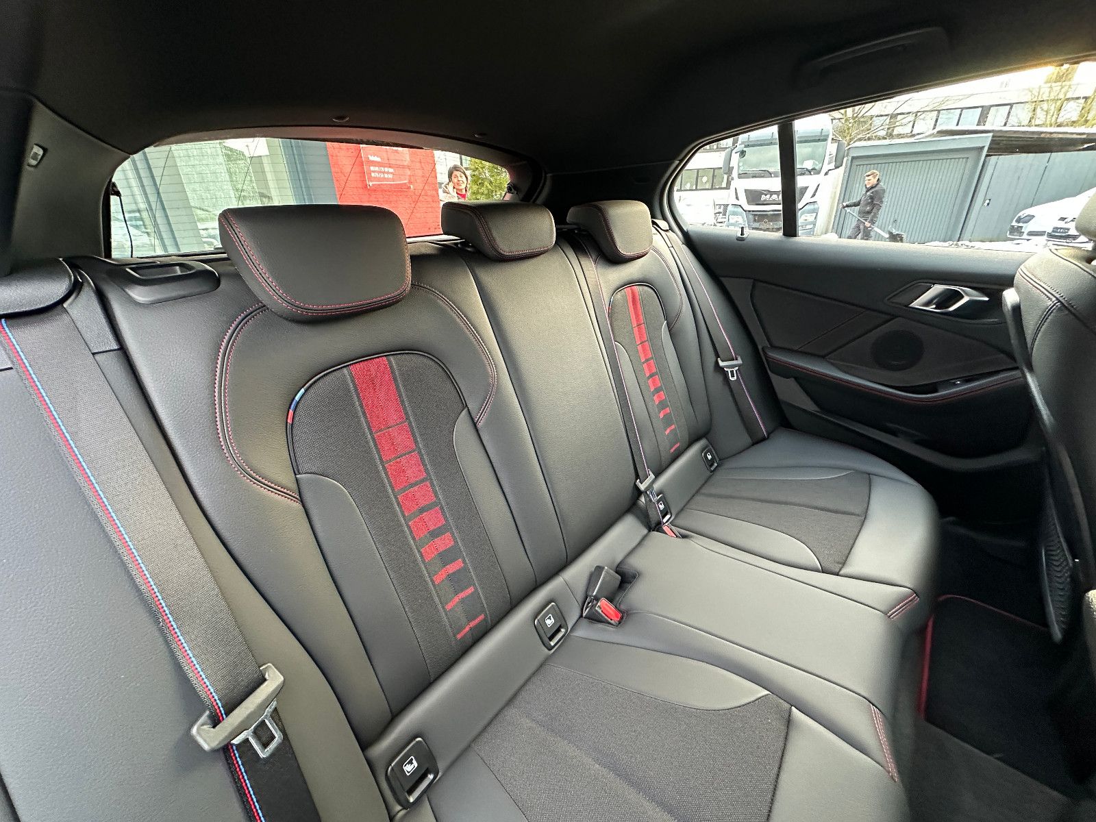 Fahrzeugabbildung BMW 128 ti M-Paket HU neu LED SH 1.Hand