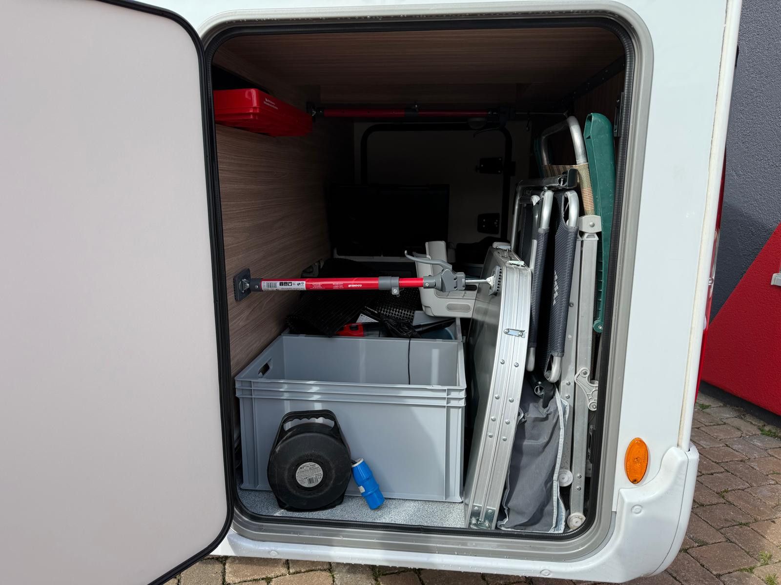 Fahrzeugabbildung Bürstner IXEO IT 726 G Einzel.&Hubbett SAT+TV Klima Kam.