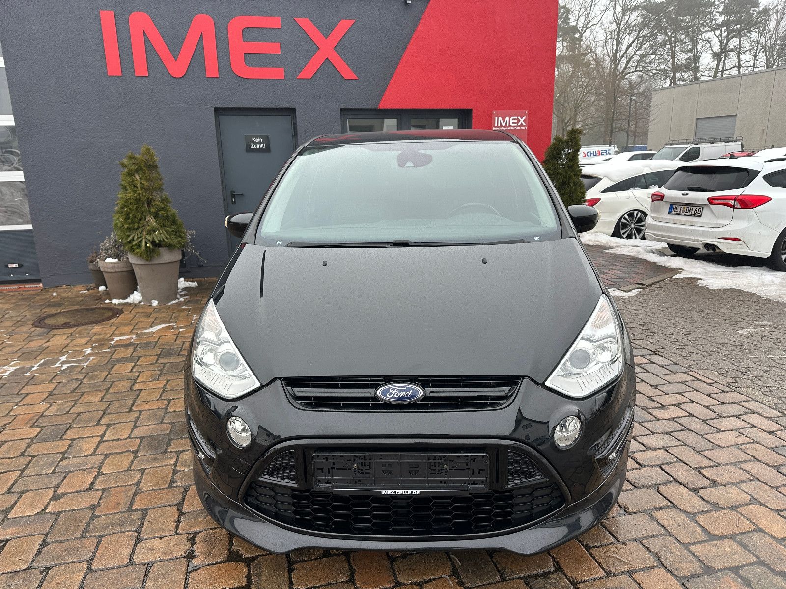 Fahrzeugabbildung Ford S-Max Titanium S 2.0 239 PS HU neu Pano Autom.