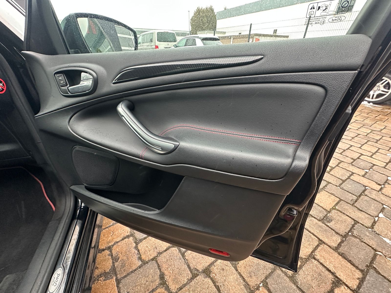 Fahrzeugabbildung Ford S-Max Titanium S 2.0 239 PS HU neu Pano Autom.