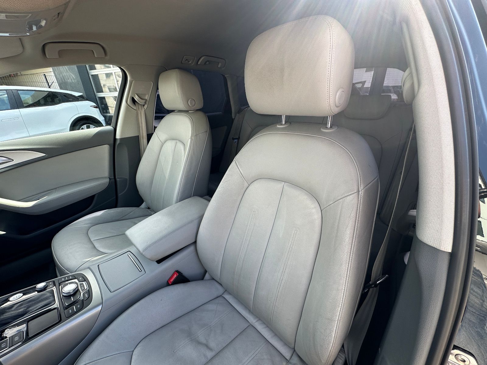 Fahrzeugabbildung Audi A6 Avant 3.0 TDI 204 PS HU neu LH SH Navi