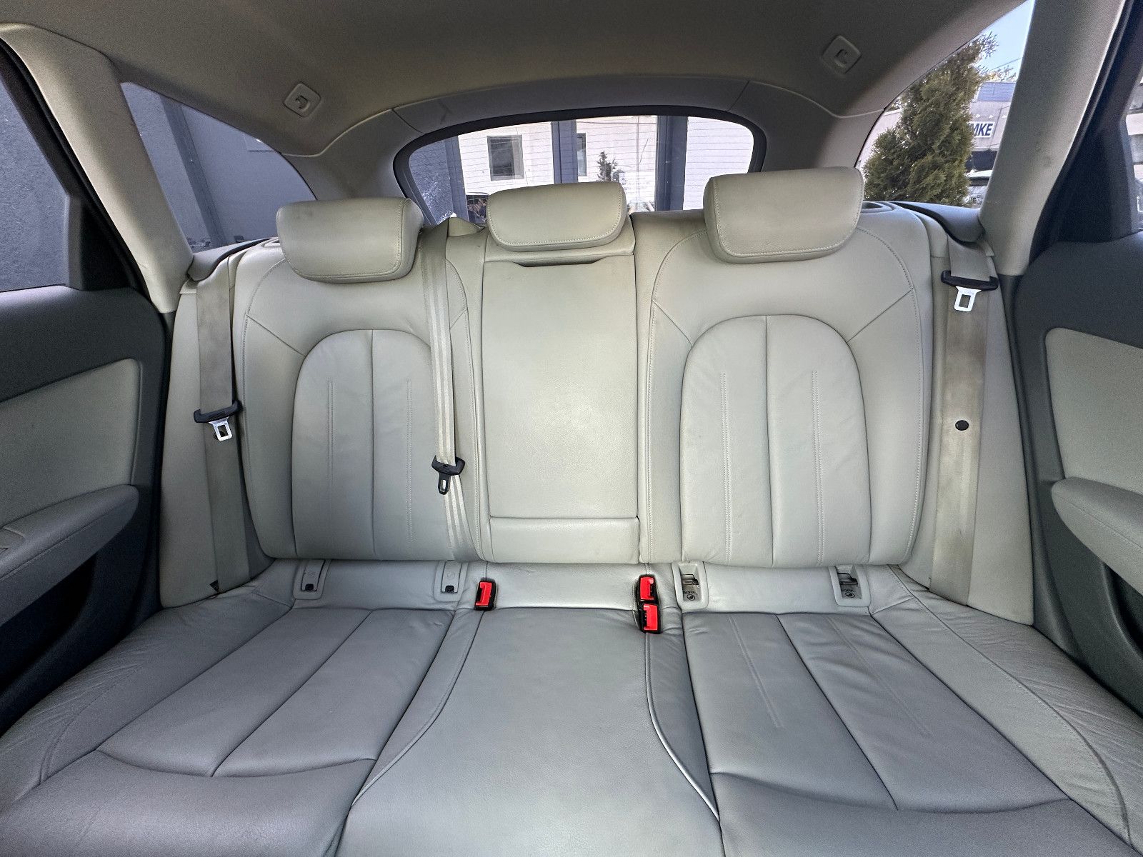 Fahrzeugabbildung Audi A6 Avant 3.0 TDI 204 PS HU neu LH SH Navi