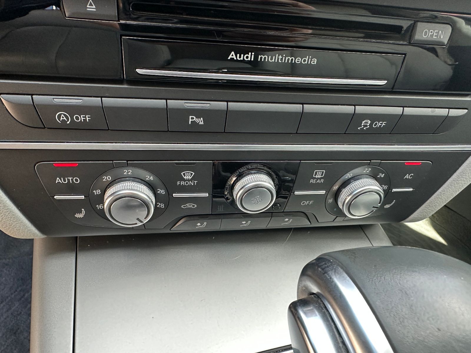 Fahrzeugabbildung Audi A6 Avant 3.0 TDI 204 PS HU neu LH SH Navi