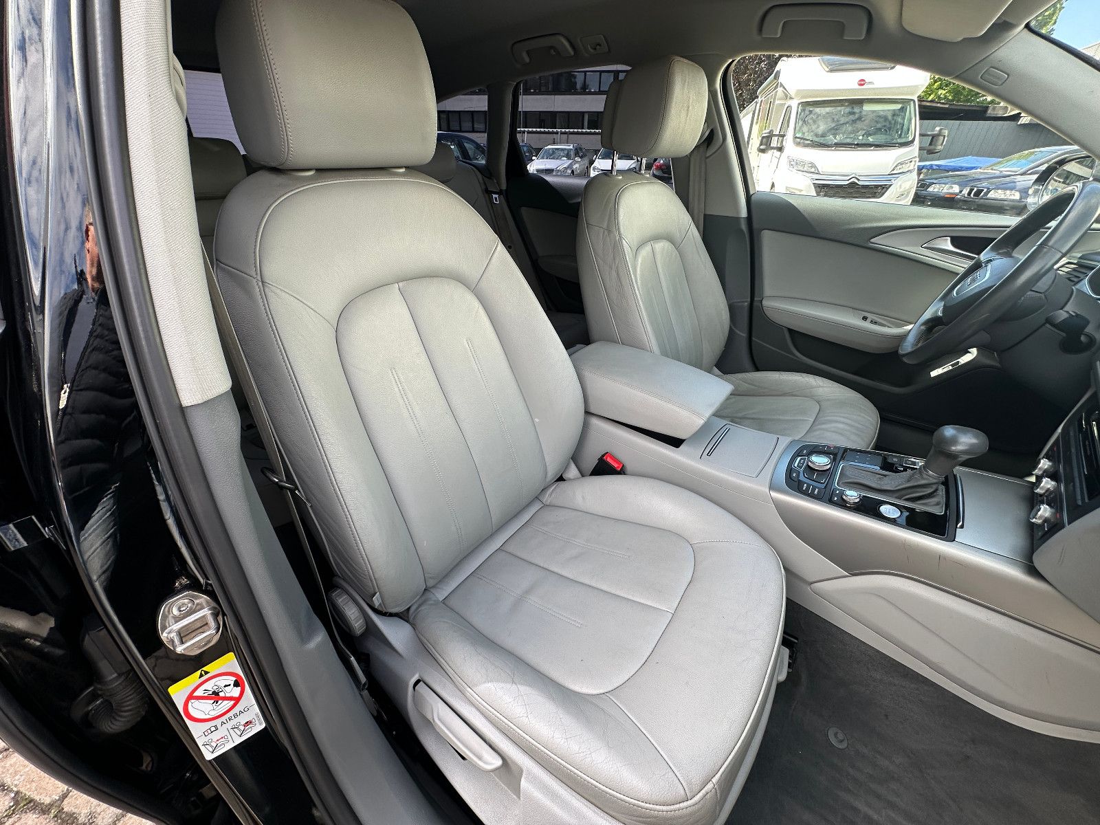 Fahrzeugabbildung Audi A6 Avant 3.0 TDI 204 PS HU neu LH SH Navi