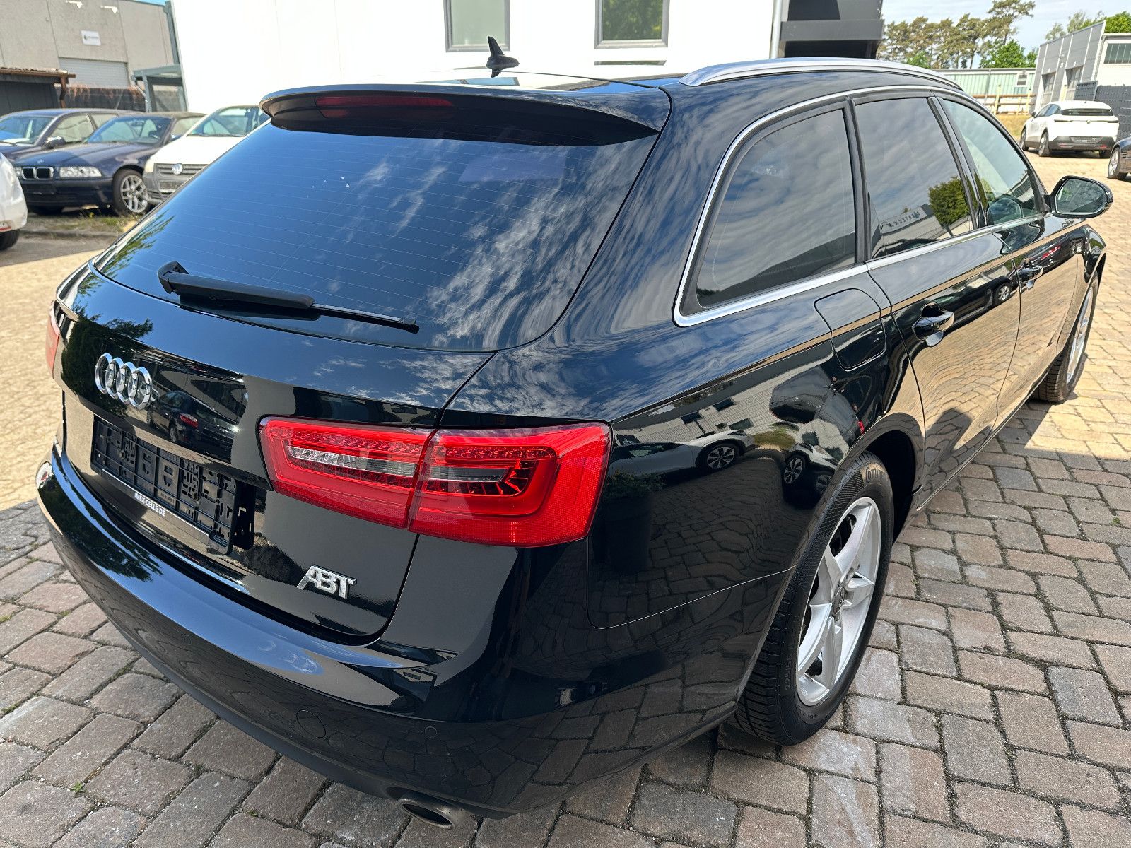 Fahrzeugabbildung Audi A6 Avant 3.0 TDI 204 PS HU neu LH SH Navi