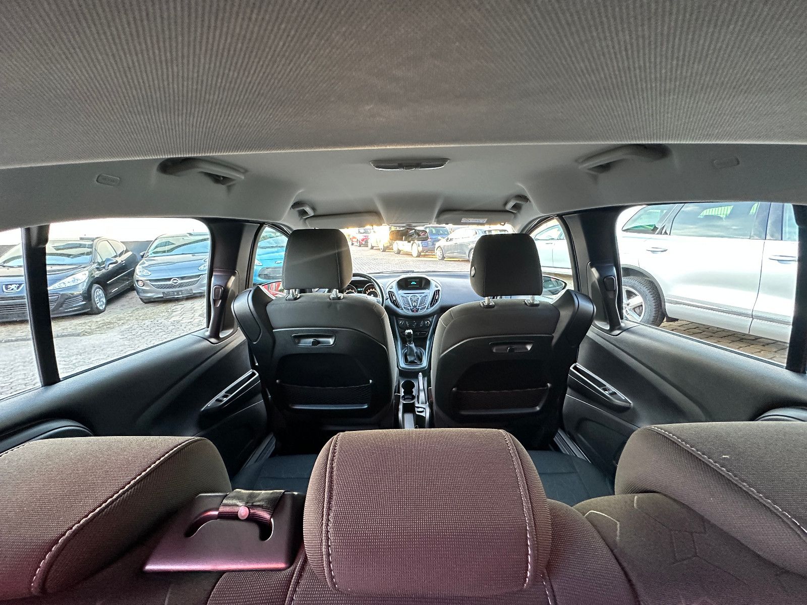 Fahrzeugabbildung Ford B-Max Trend 1.0 101 PS HU neu ZR neu