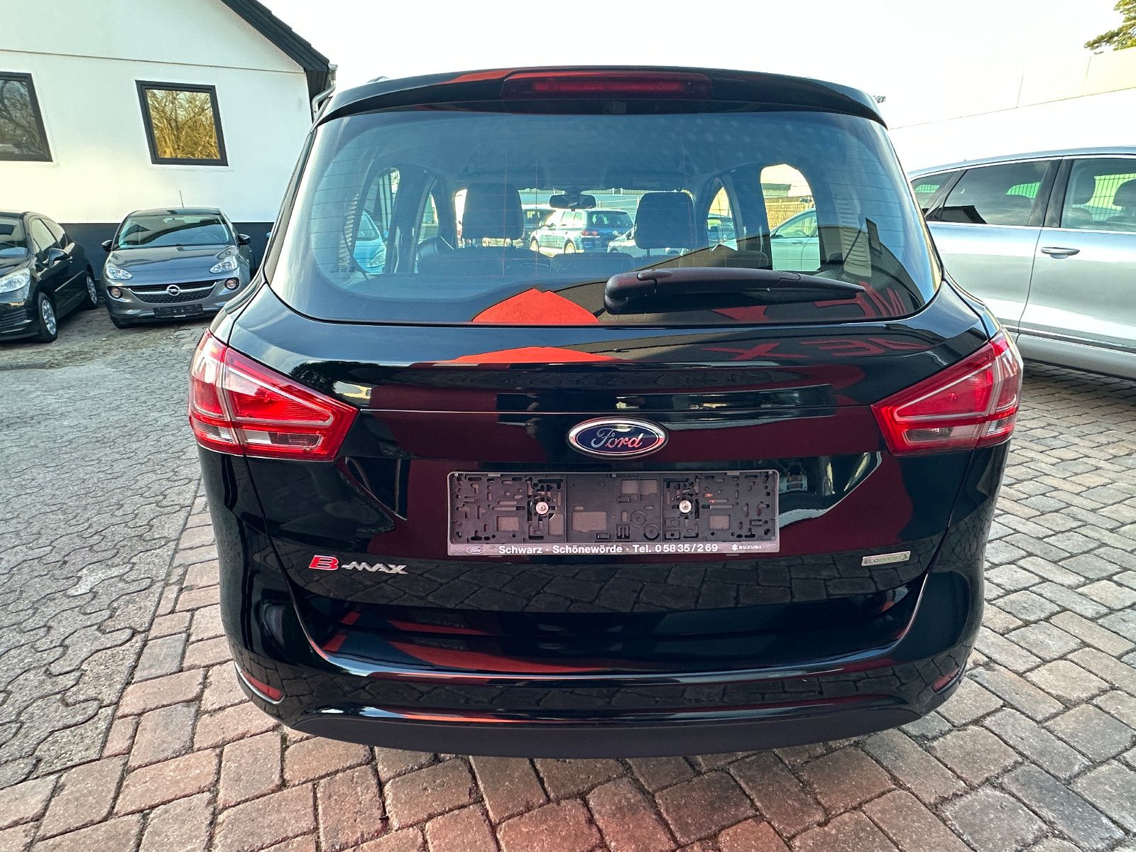 Fahrzeugabbildung Ford B-Max Trend 1.0 101 PS HU neu ZR neu