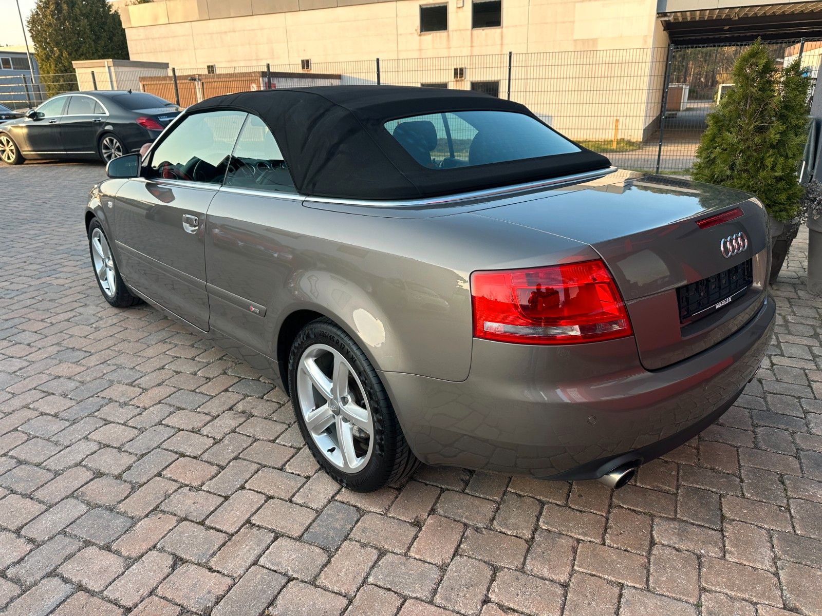 Fahrzeugabbildung Audi A4 Cabriolet 2.0 TFSI S-Line Sport Plus Bose