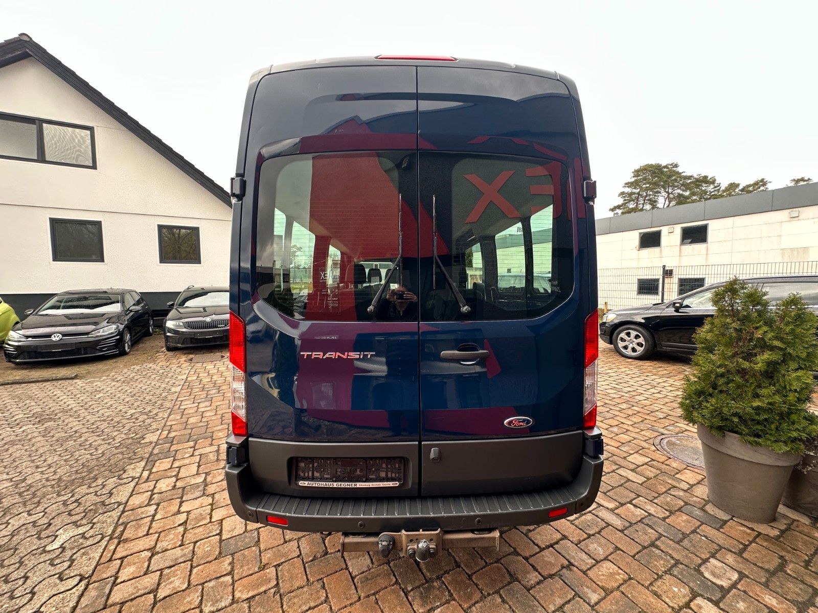 Fahrzeugabbildung Ford Transit Kombi 350 L3 Trend HU neu 170 PS AHK