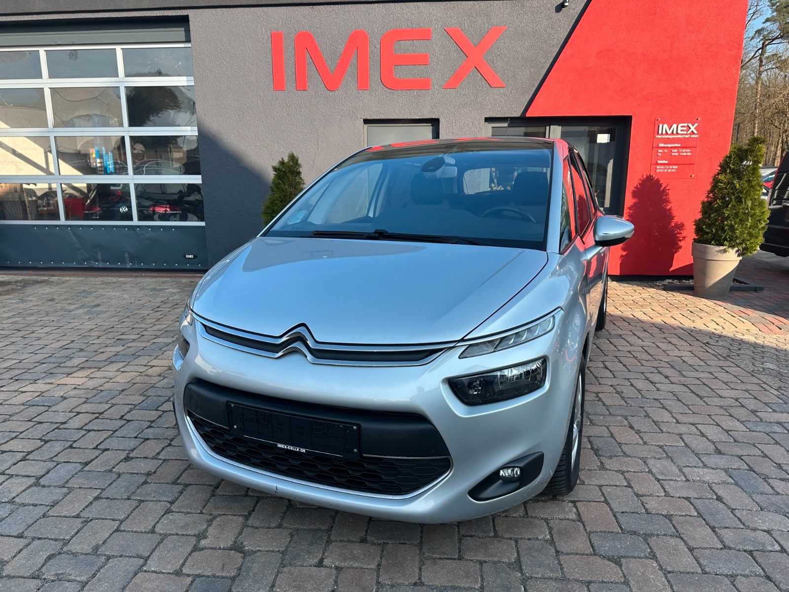 Citroën C4 Picasso/Spacetourer 130 PS HU neu Navi SH