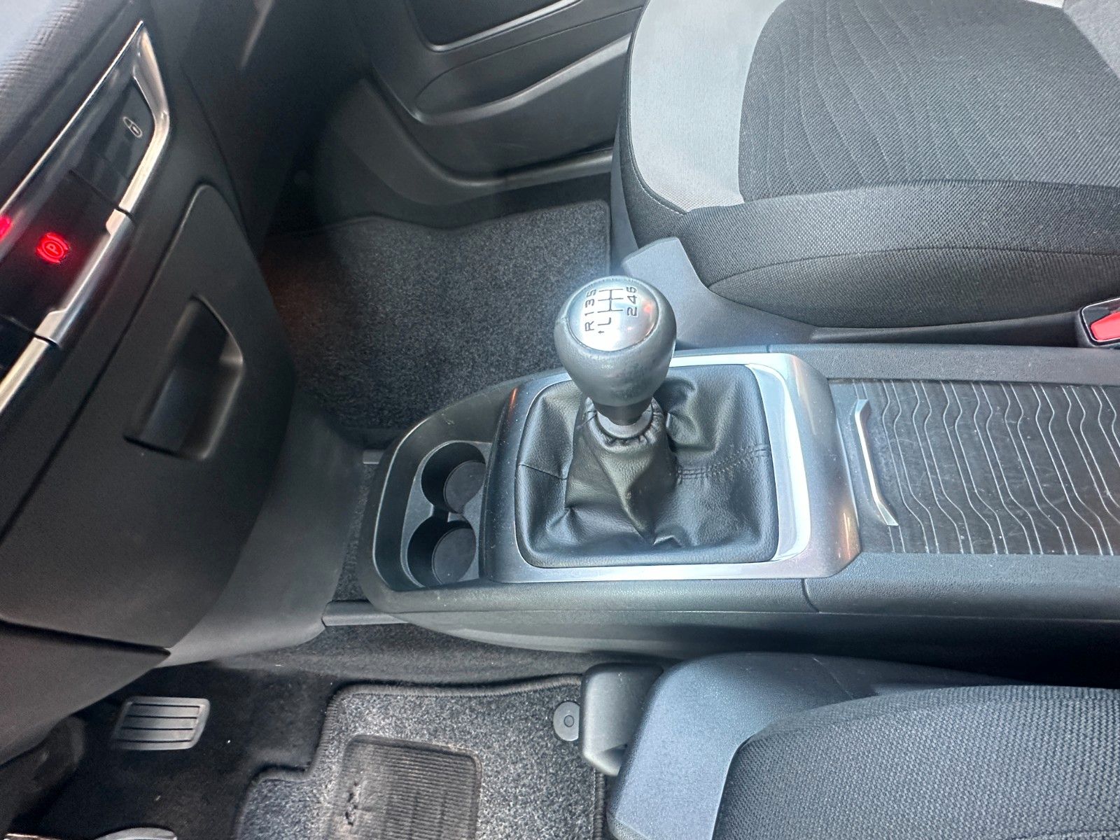 Fahrzeugabbildung Citroën C4 Picasso/Spacetourer 130 PS HU neu Navi SH