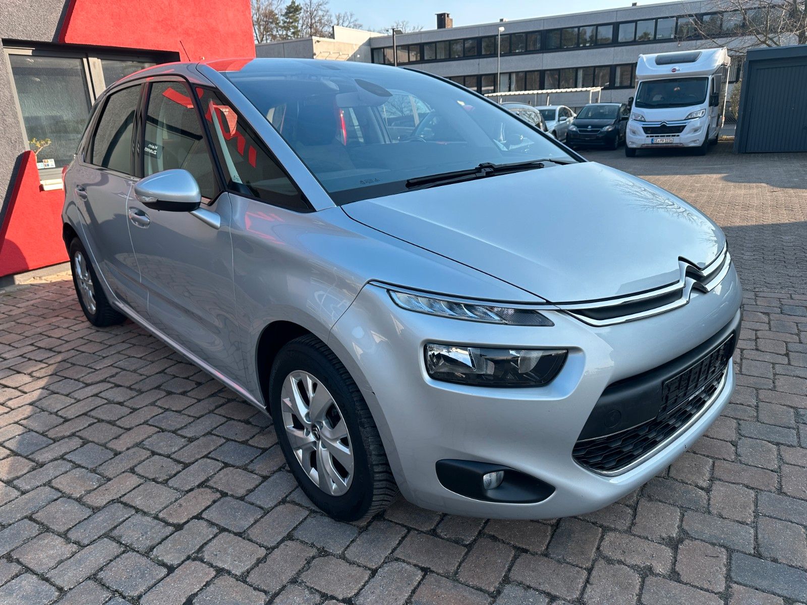 Fahrzeugabbildung Citroën C4 Picasso/Spacetourer 130 PS HU neu Navi SH