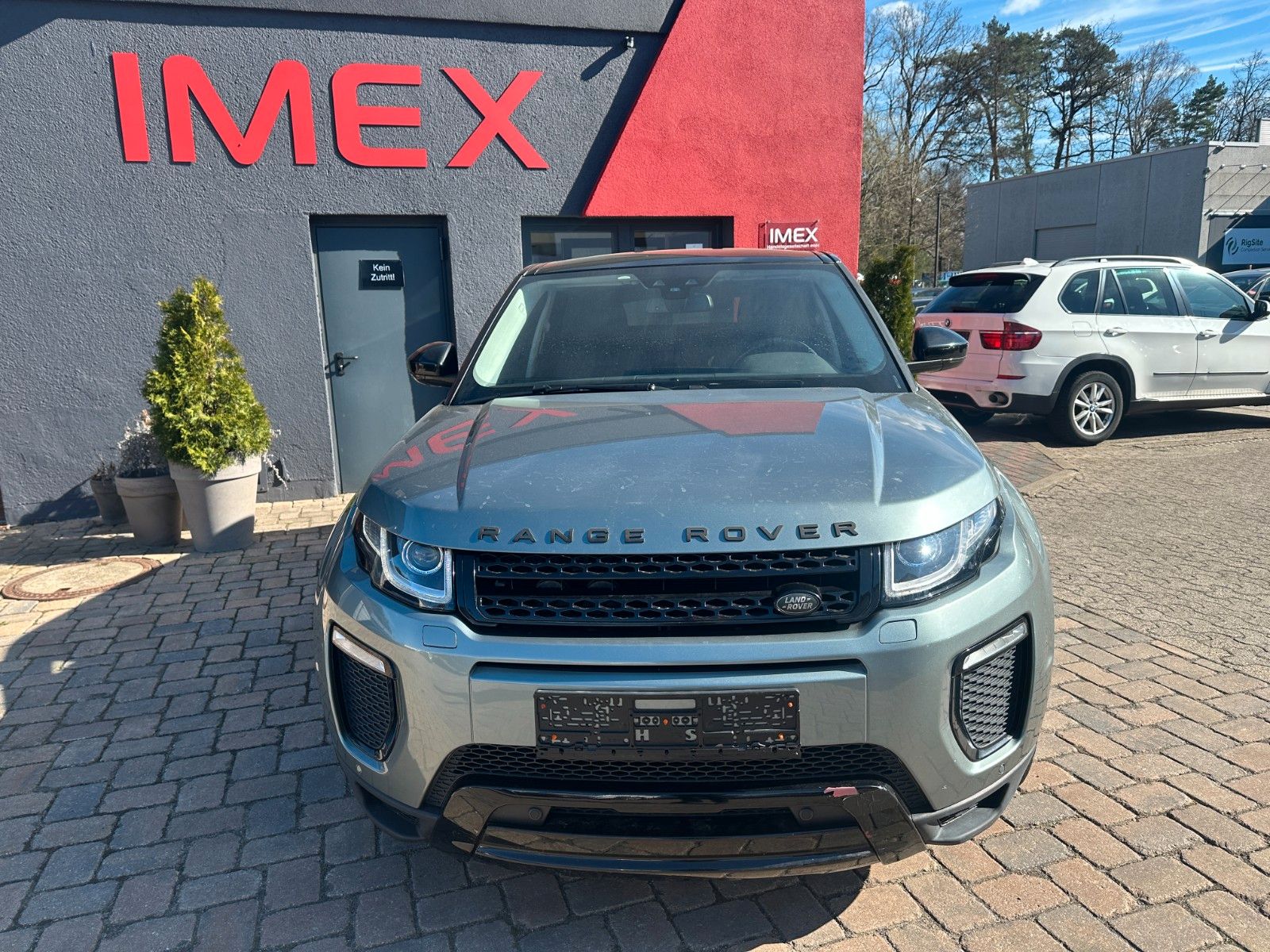 Fahrzeugabbildung Land Rover Range Rover Evoque SE Dynamic 2.0 150 PS