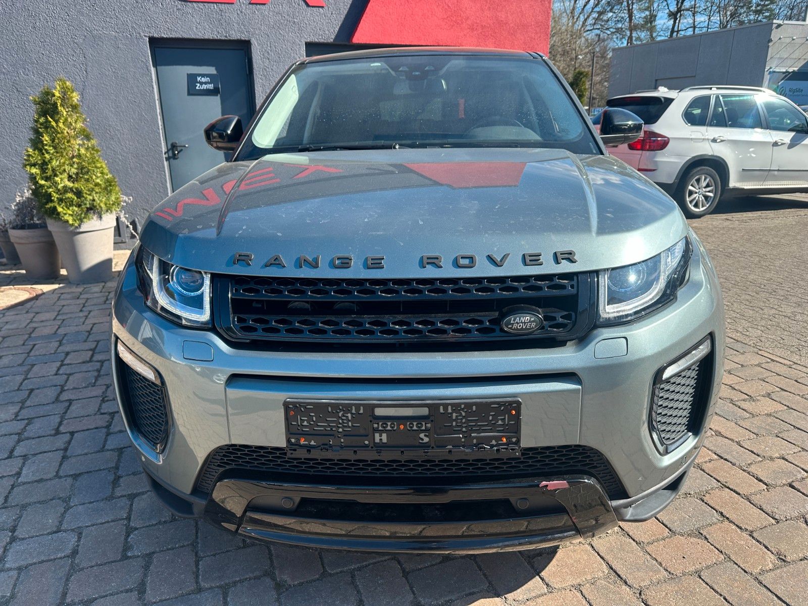 Fahrzeugabbildung Land Rover Range Rover Evoque SE Dynamic 2.0 150 PS