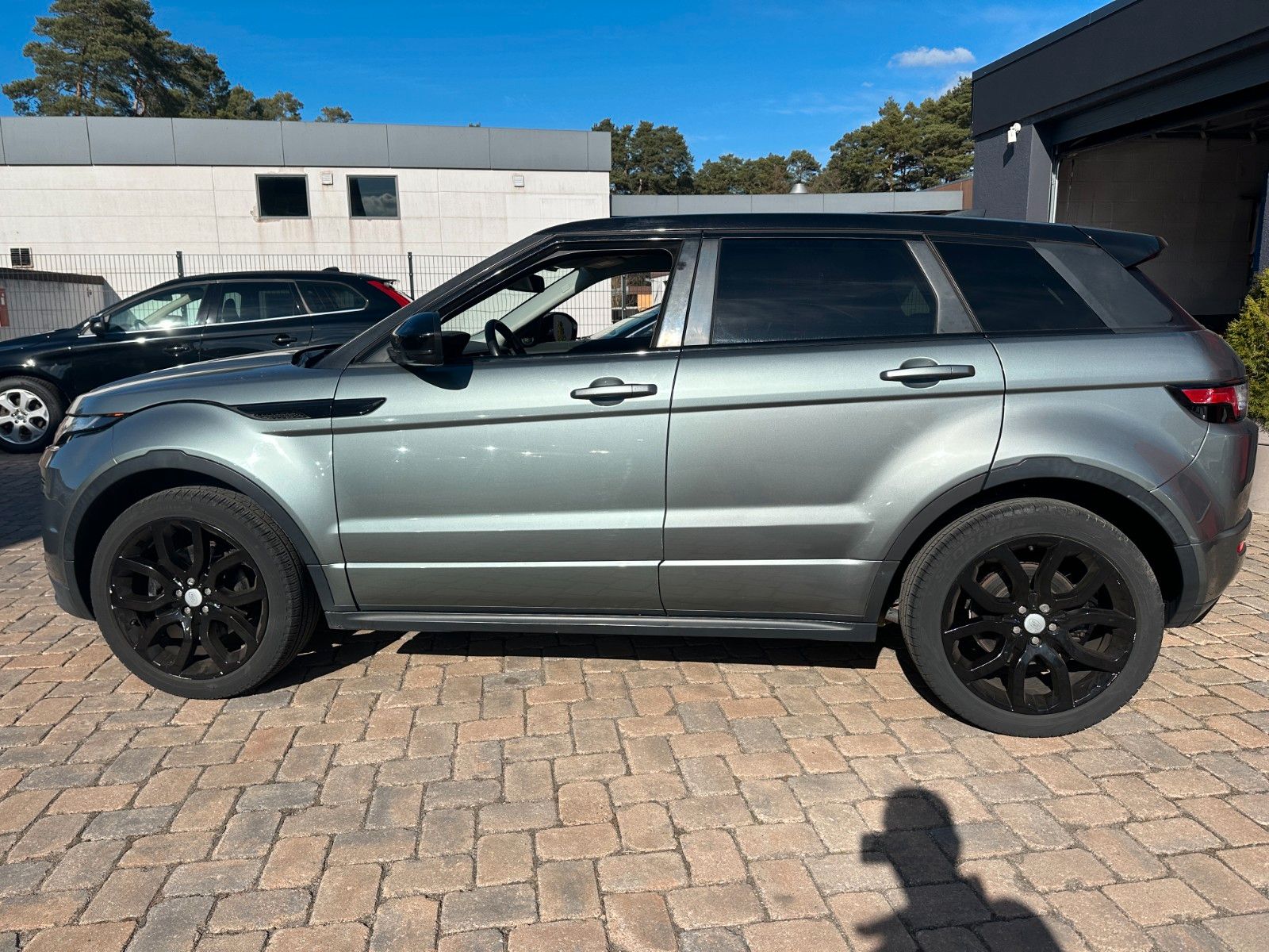Fahrzeugabbildung Land Rover Range Rover Evoque SE Dynamic 2.0 150 PS