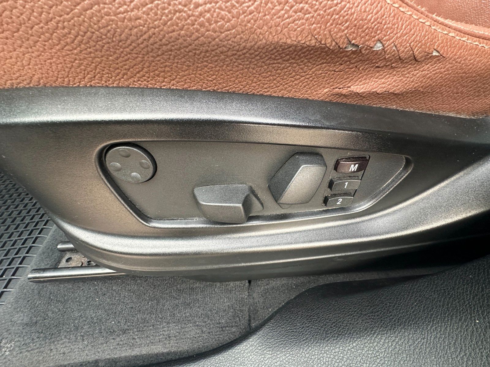 Fahrzeugabbildung BMW X5 xDrive30d Exclusive Sport Paket 7 Sitze