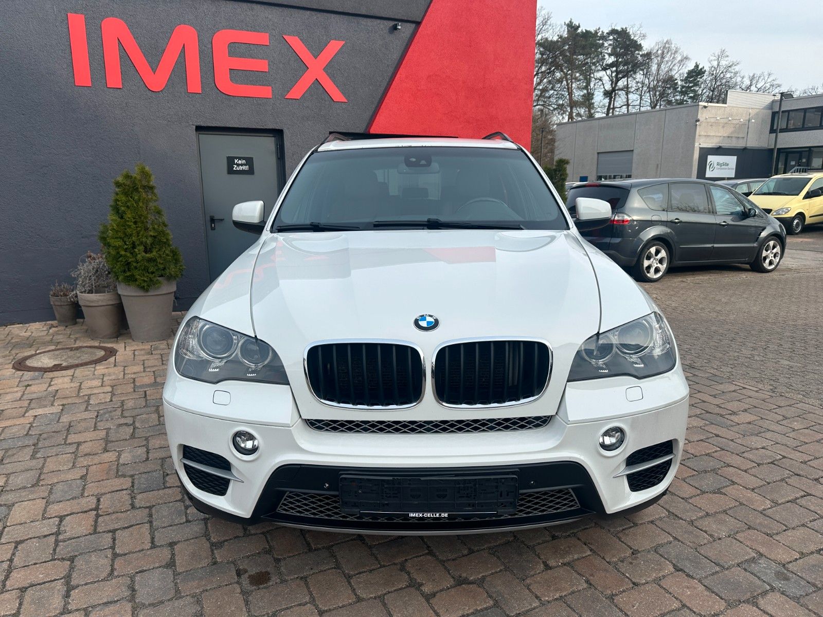 Fahrzeugabbildung BMW X5 xDrive30d Exclusive Sport Paket 7 Sitze