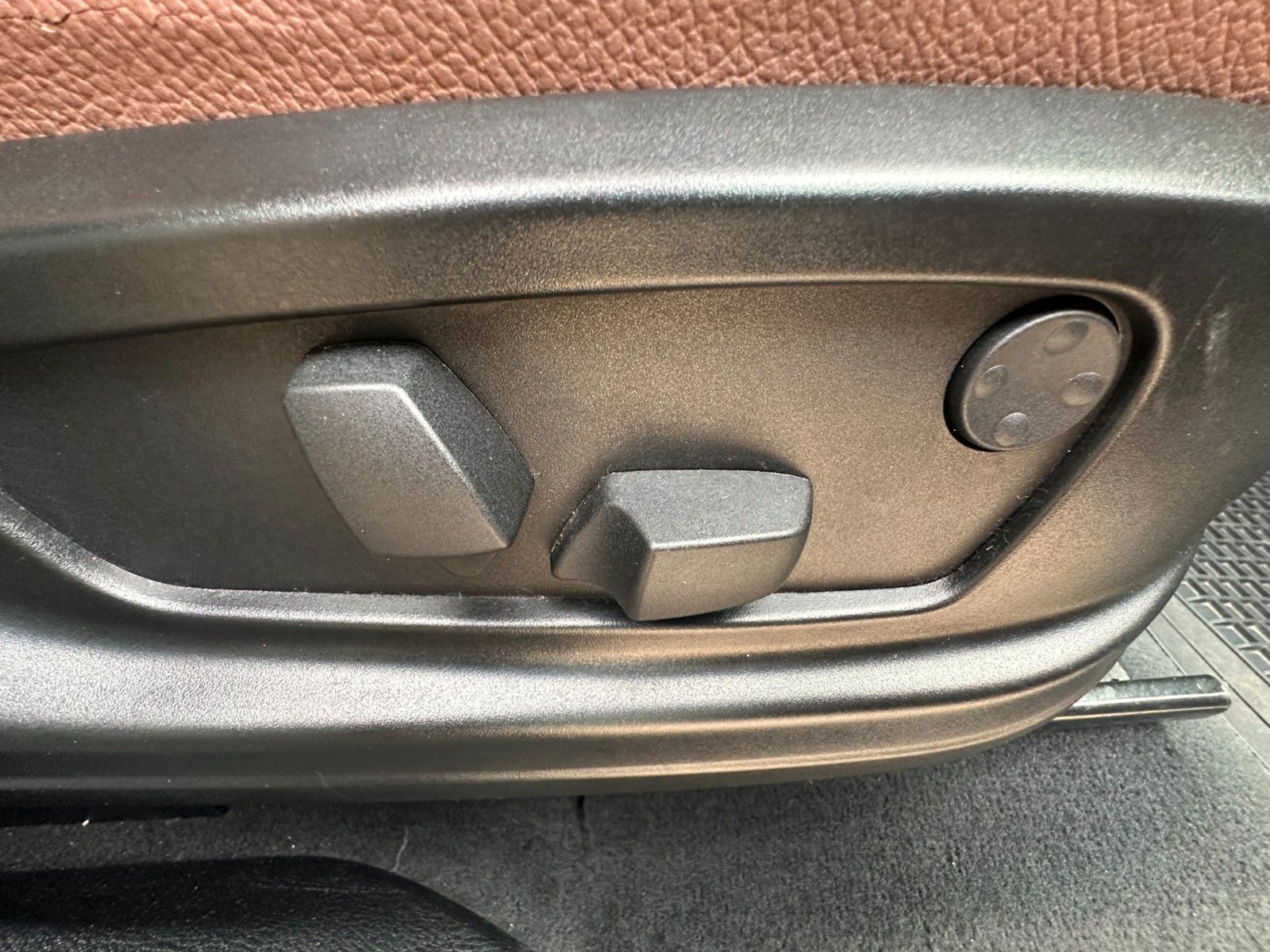 Fahrzeugabbildung BMW X5 xDrive30d Exclusive Sport Paket 7 Sitze