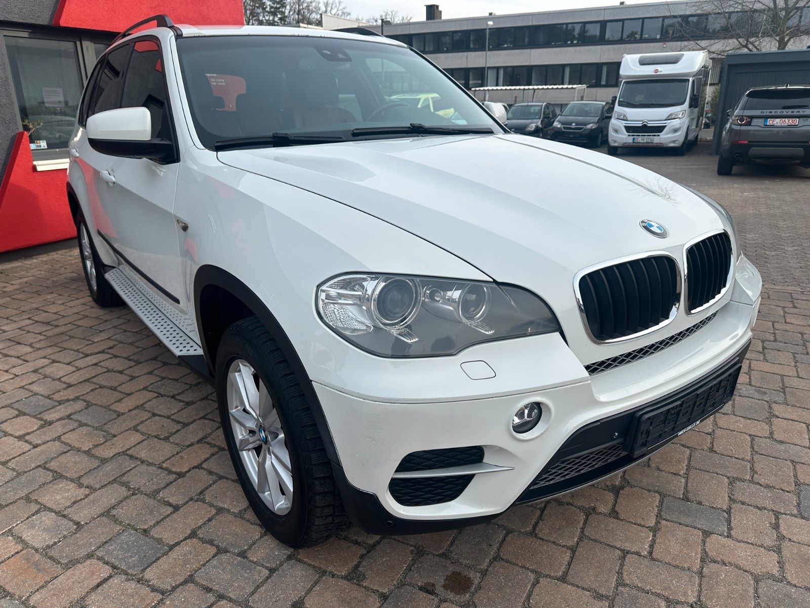 Fahrzeugabbildung BMW X5 xDrive30d Exclusive Sport Paket 7 Sitze