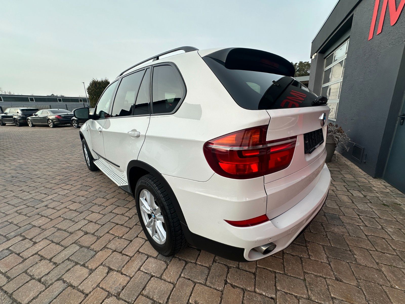 Fahrzeugabbildung BMW X5 xDrive30d Exclusive Sport Paket 7 Sitze