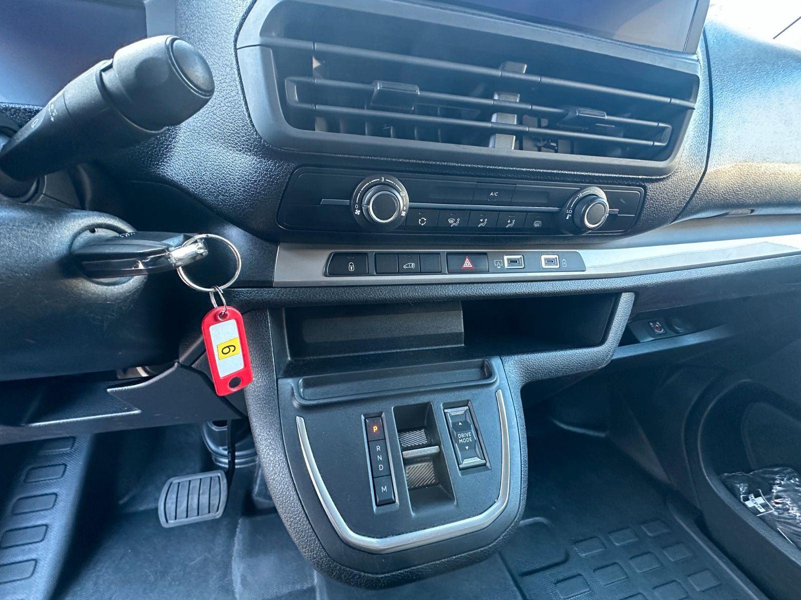 Fahrzeugabbildung Fiat Scudo L2 Basis 2.0 145 PS Autom. Digial Navi