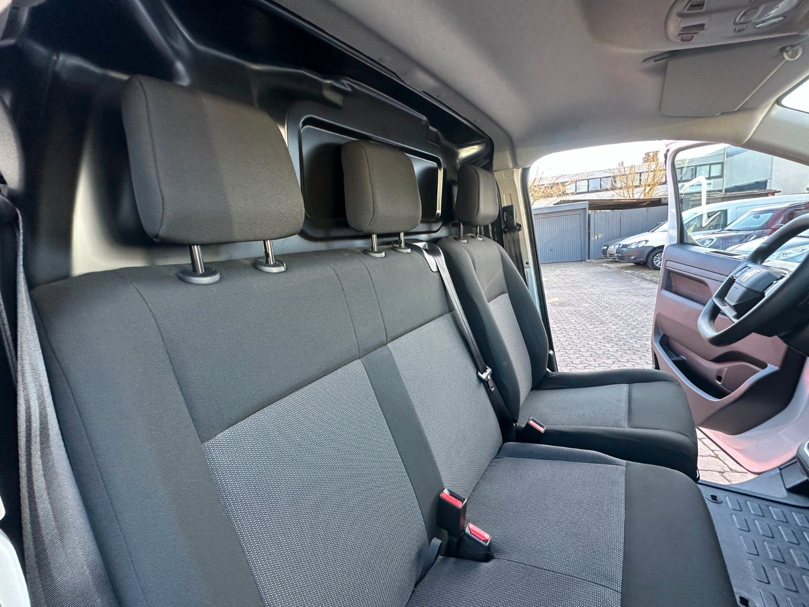 Fahrzeugabbildung Fiat Scudo L2 Basis 2.0 145 PS Autom. Digial Navi