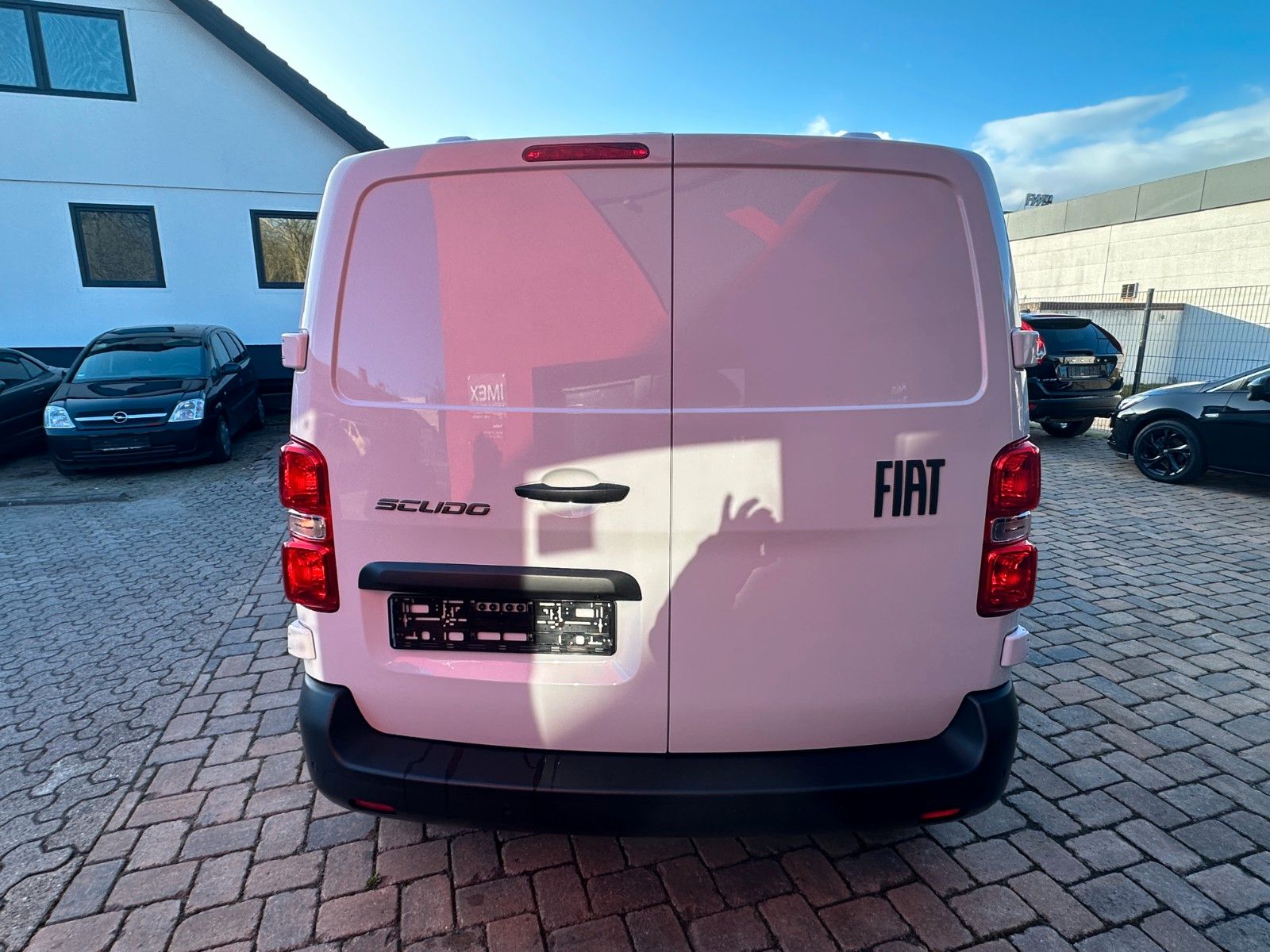 Fahrzeugabbildung Fiat Scudo L2 Basis 2.0 145 PS Autom. Digial Navi