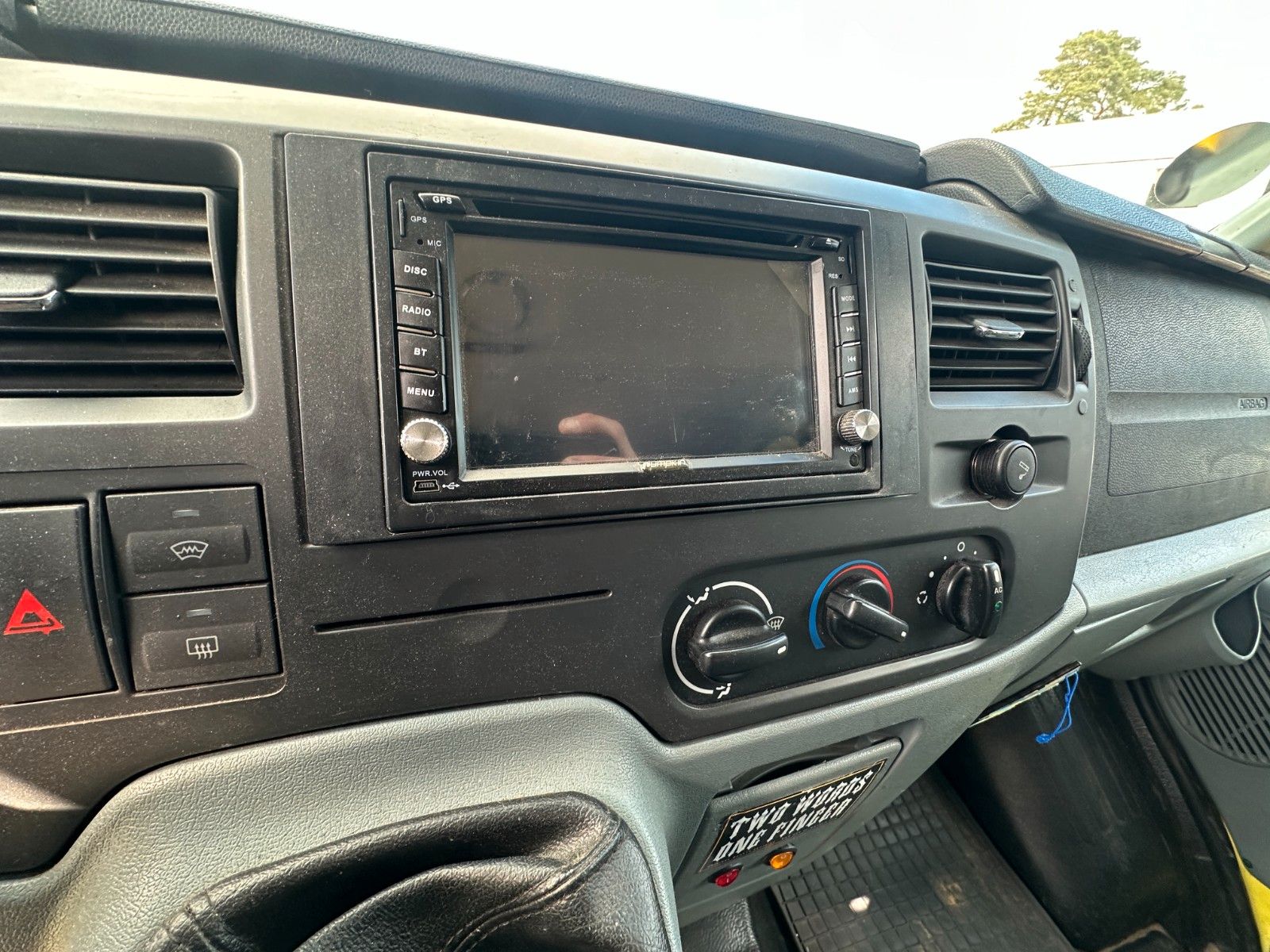 Fahrzeugabbildung Ford Transit Kombi FT 300 K Trend Klima