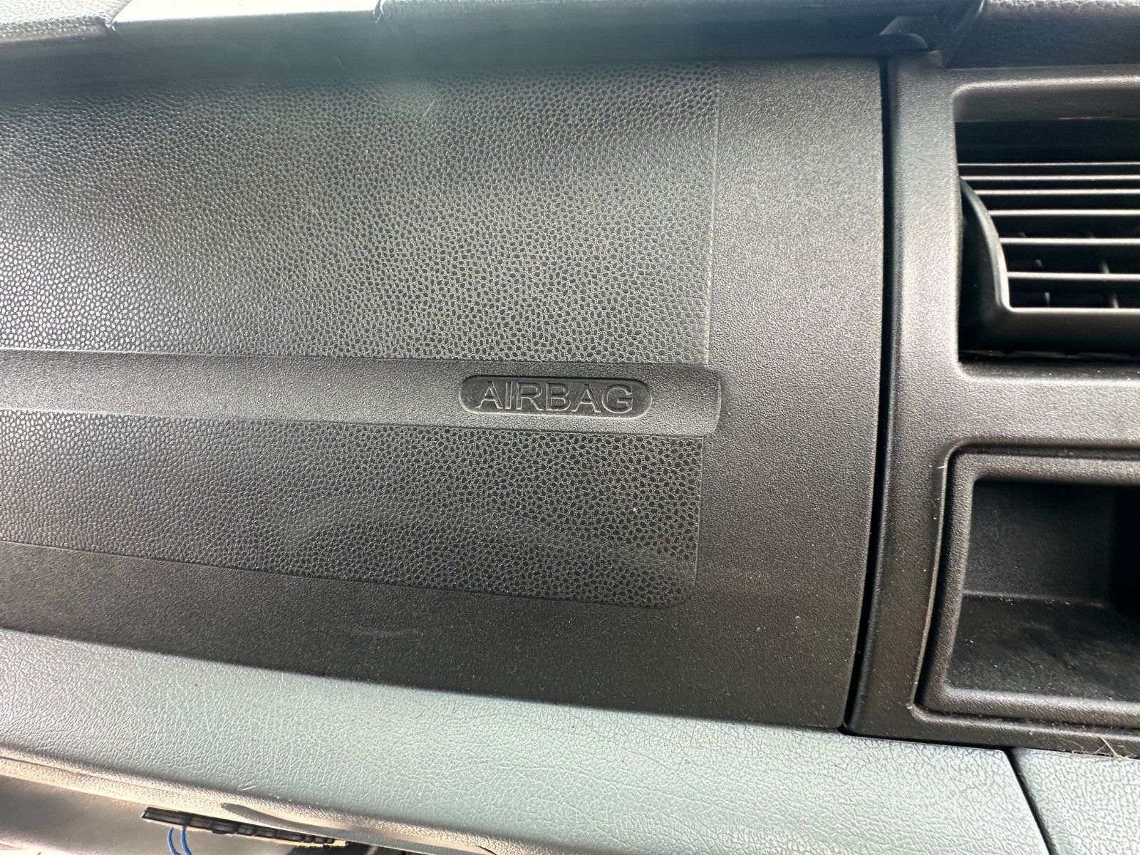 Fahrzeugabbildung Ford Transit Kombi FT 300 K Trend Klima