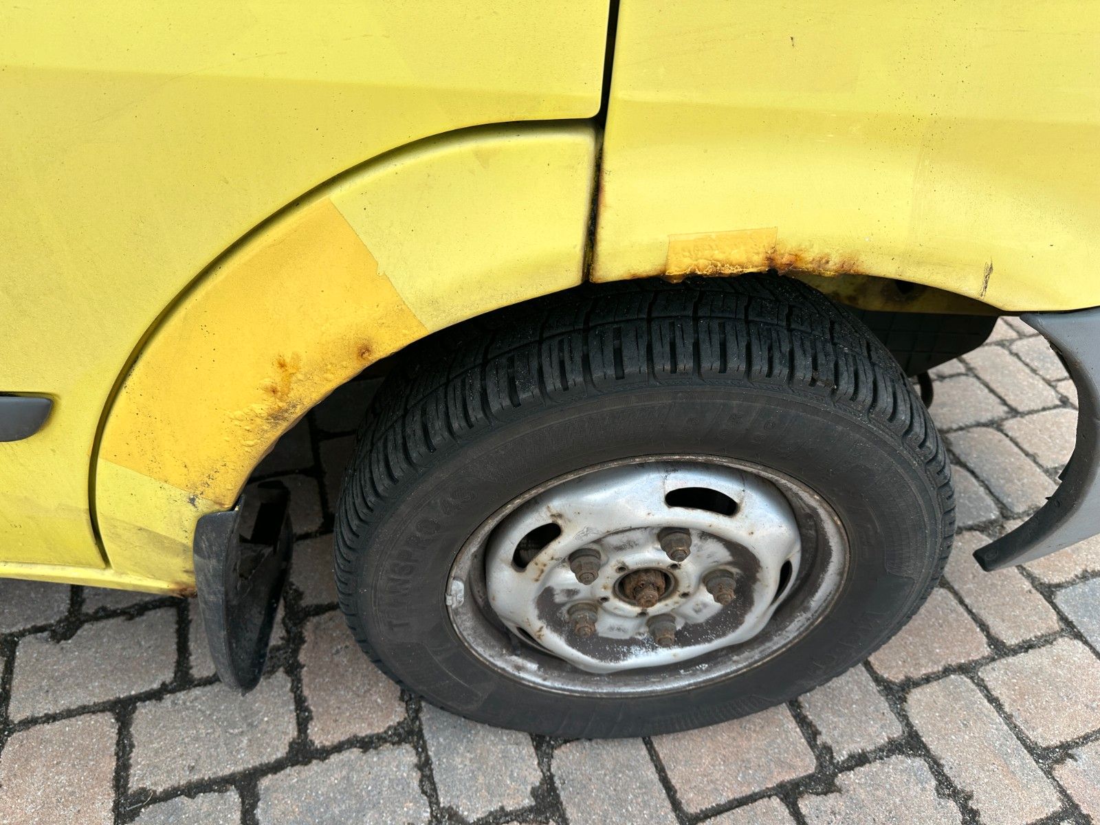 Fahrzeugabbildung Ford Transit Kombi FT 300 K Trend Klima