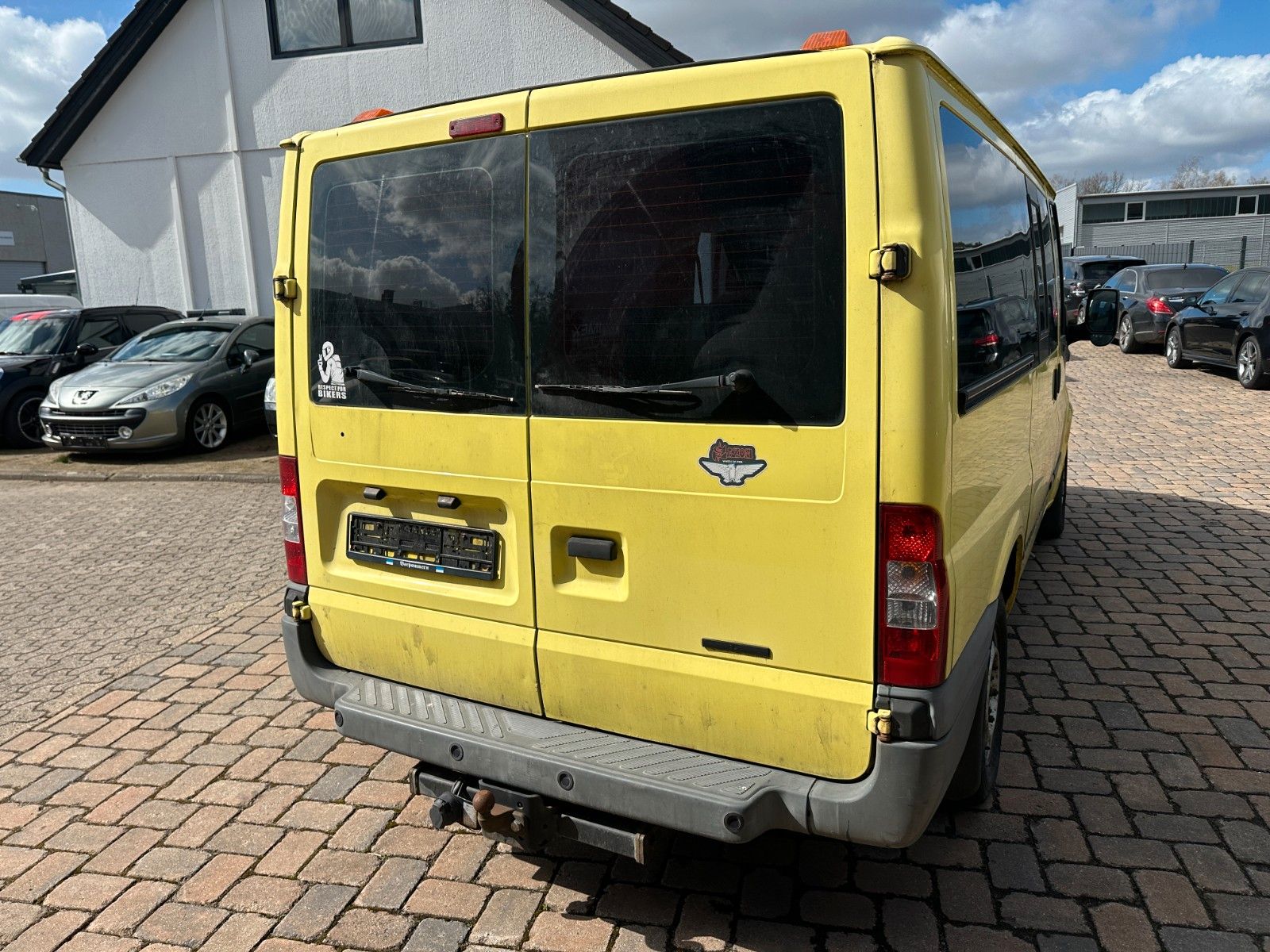 Fahrzeugabbildung Ford Transit Kombi FT 300 K Trend Klima