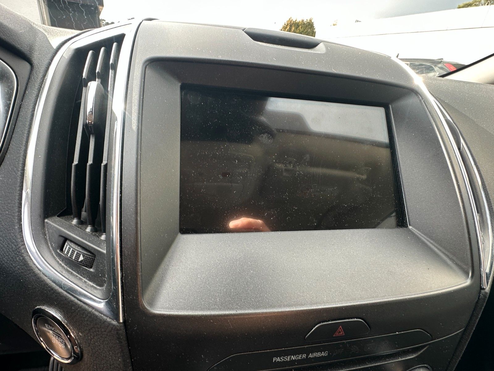 Fahrzeugabbildung Ford S-Max Titanium 2.0 150 PS Autom. LED STH