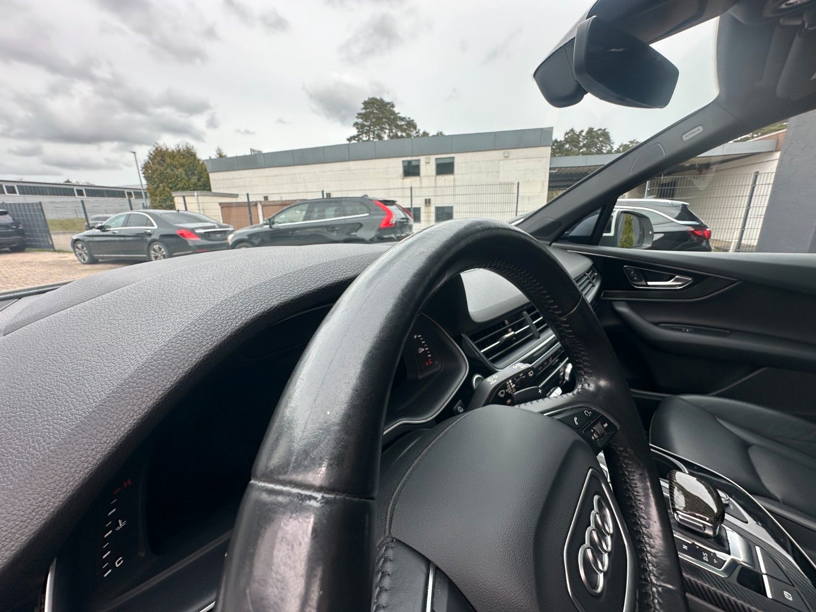 Fahrzeugabbildung Audi Q7 3.0 TFSI 333PS 7-Sitze Pano HUD LED  AHK