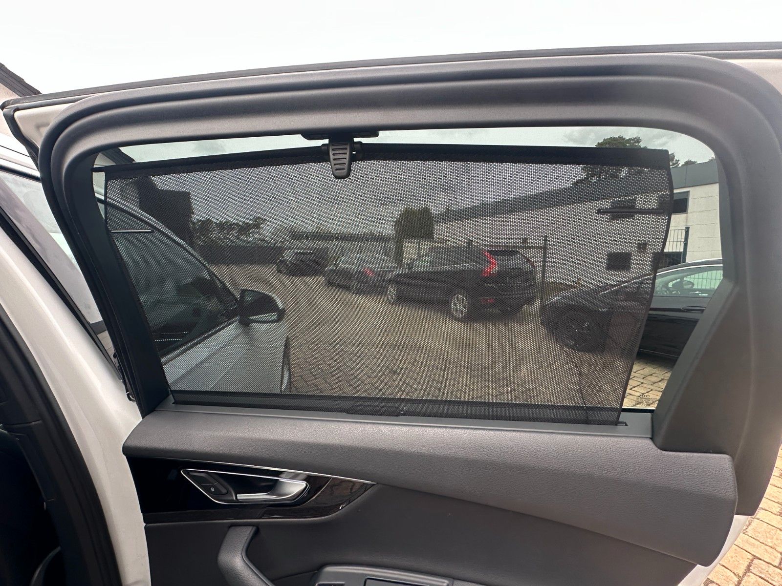 Fahrzeugabbildung Audi Q7 3.0 TFSI 333PS 7-Sitze Pano HUD LED  AHK