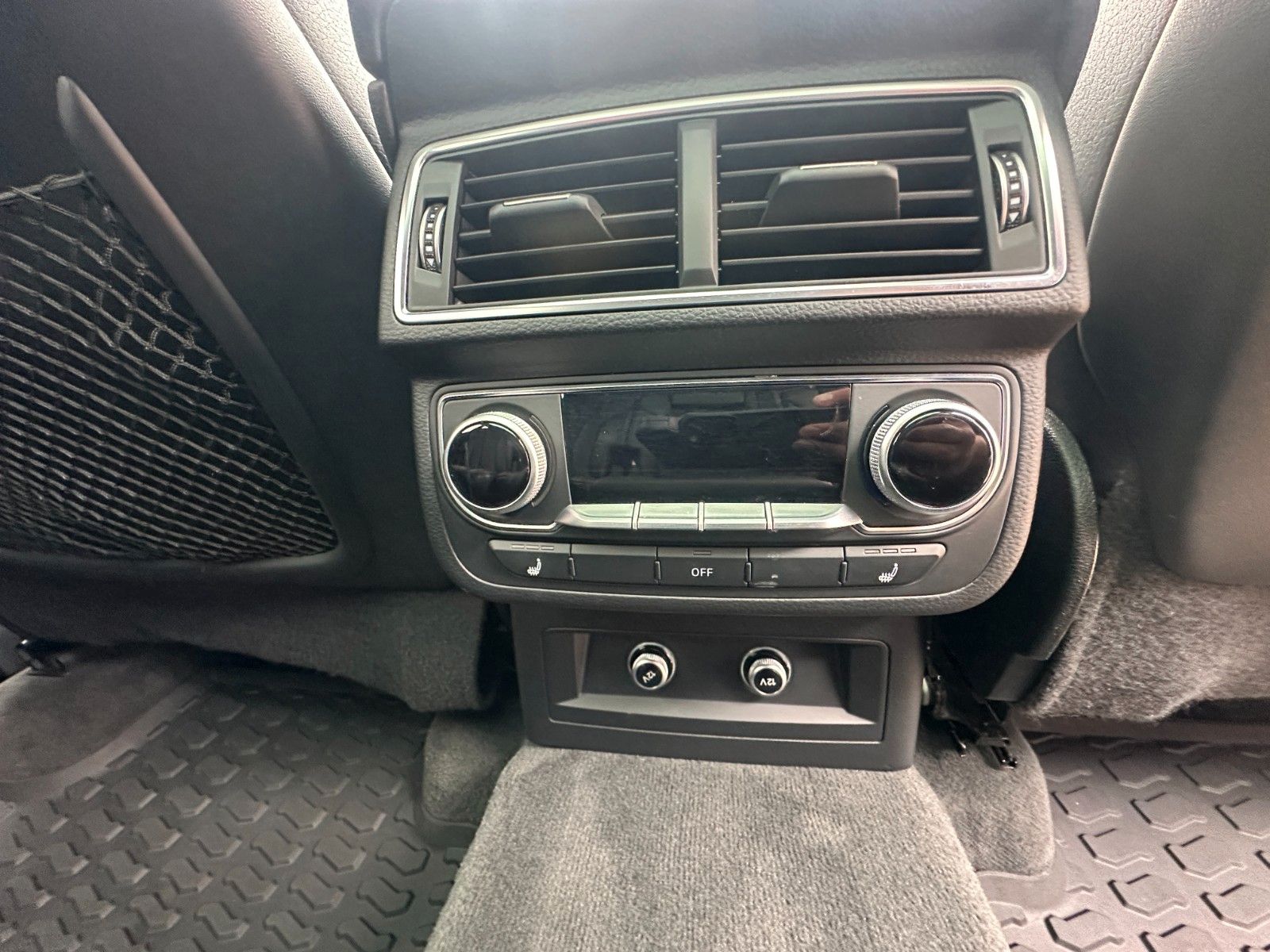 Fahrzeugabbildung Audi Q7 3.0 TFSI 333PS 7-Sitze Pano HUD LED  AHK
