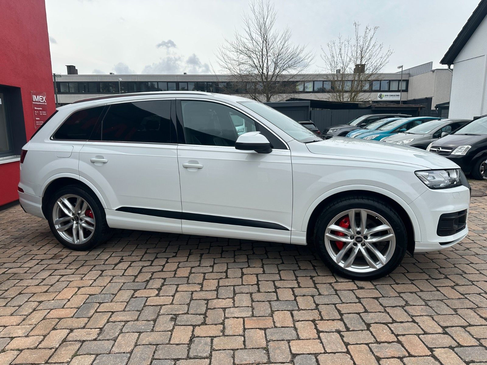 Fahrzeugabbildung Audi Q7 3.0 TFSI 333PS 7-Sitze Pano HUD LED  AHK