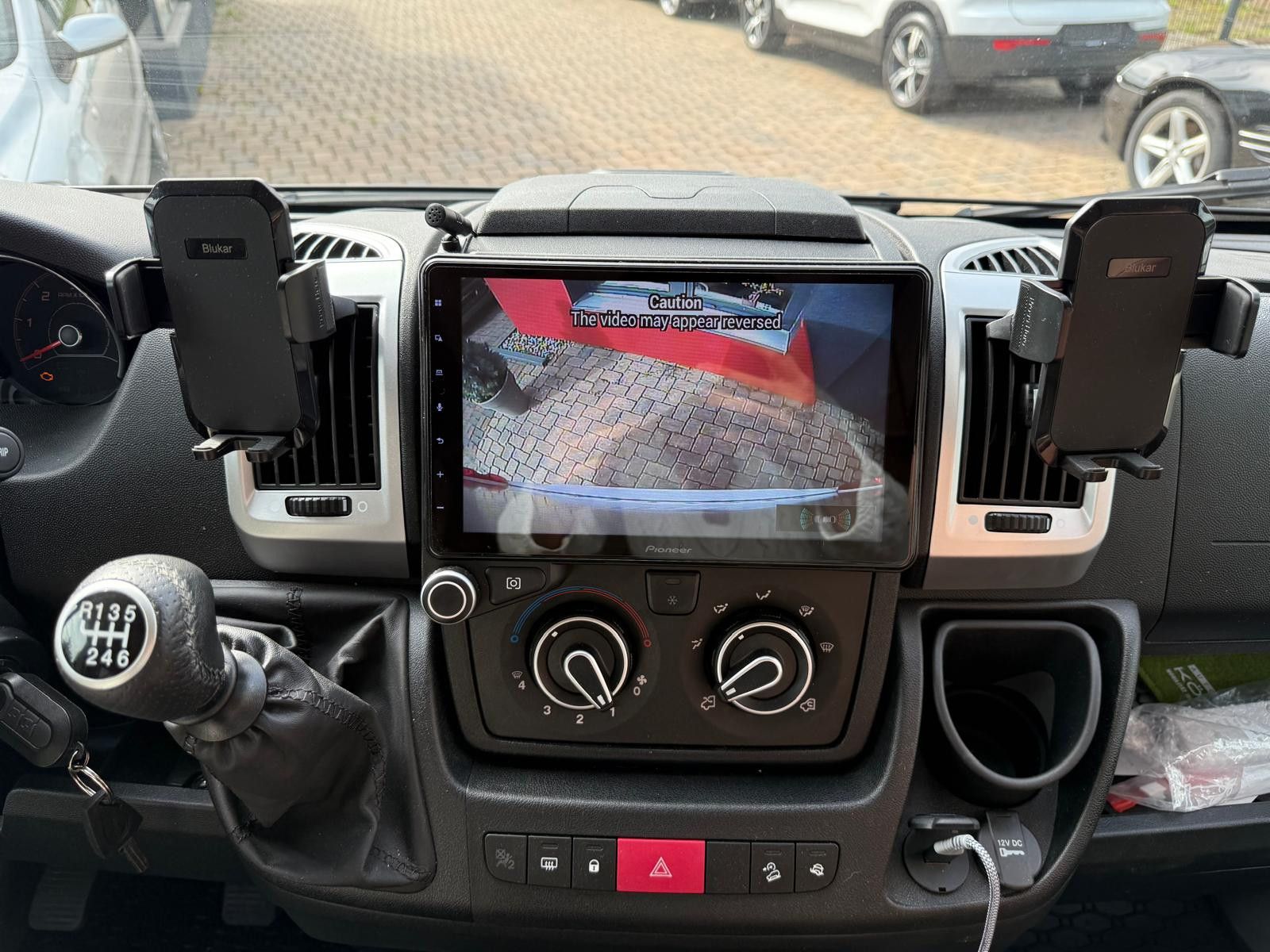 Fahrzeugabbildung Bürstner IXEO IT 726 G Einzel.&Hubbett SAT+TV Klima Kam.