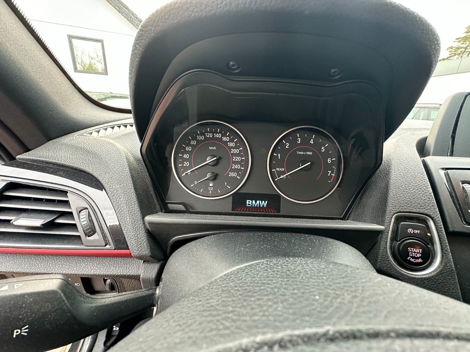 Fahrzeugabbildung BMW 116i Sport Line 136 PS HU neu Bi Xenon SH