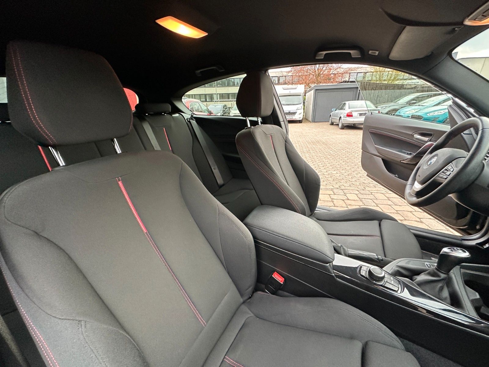 Fahrzeugabbildung BMW 116i Sport Line 136 PS HU neu Bi Xenon SH