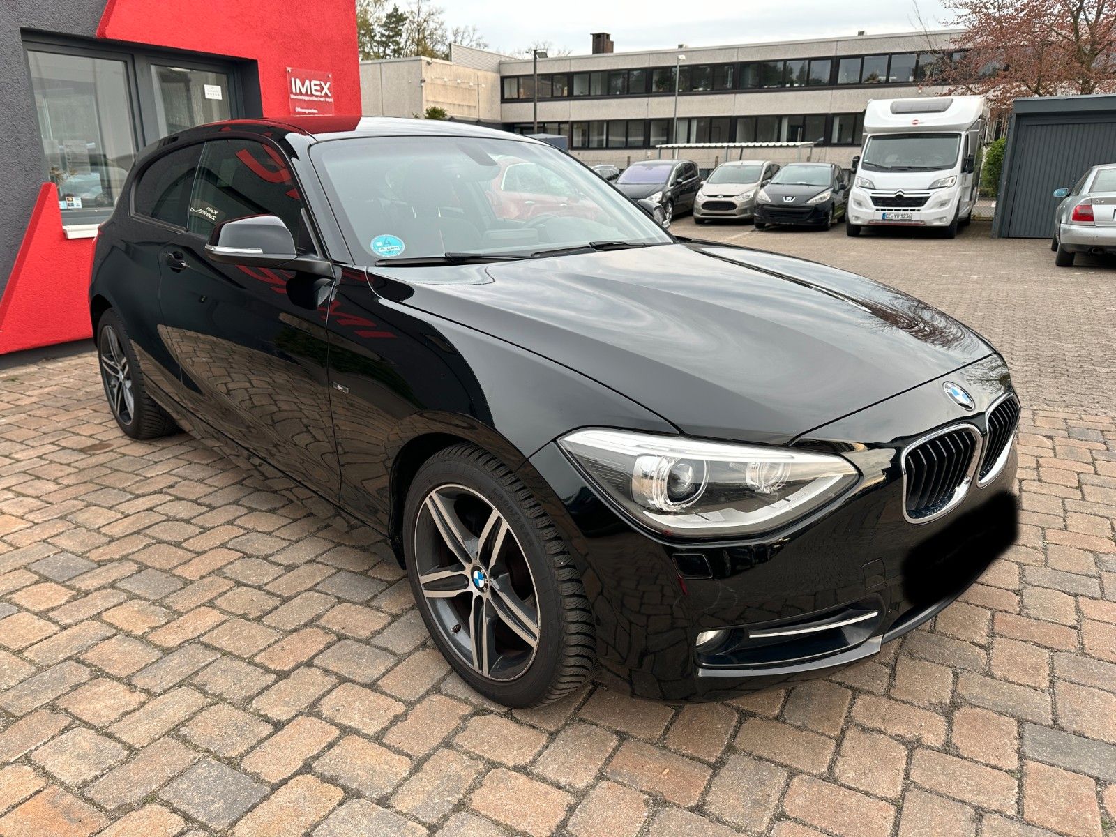 Fahrzeugabbildung BMW 116i Sport Line 136 PS HU neu Bi Xenon SH