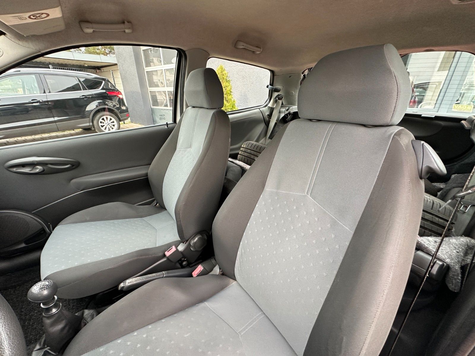 Fahrzeugabbildung Fiat Punto 1.2 8V Start 60 PS Tüv 6/27 Klima
