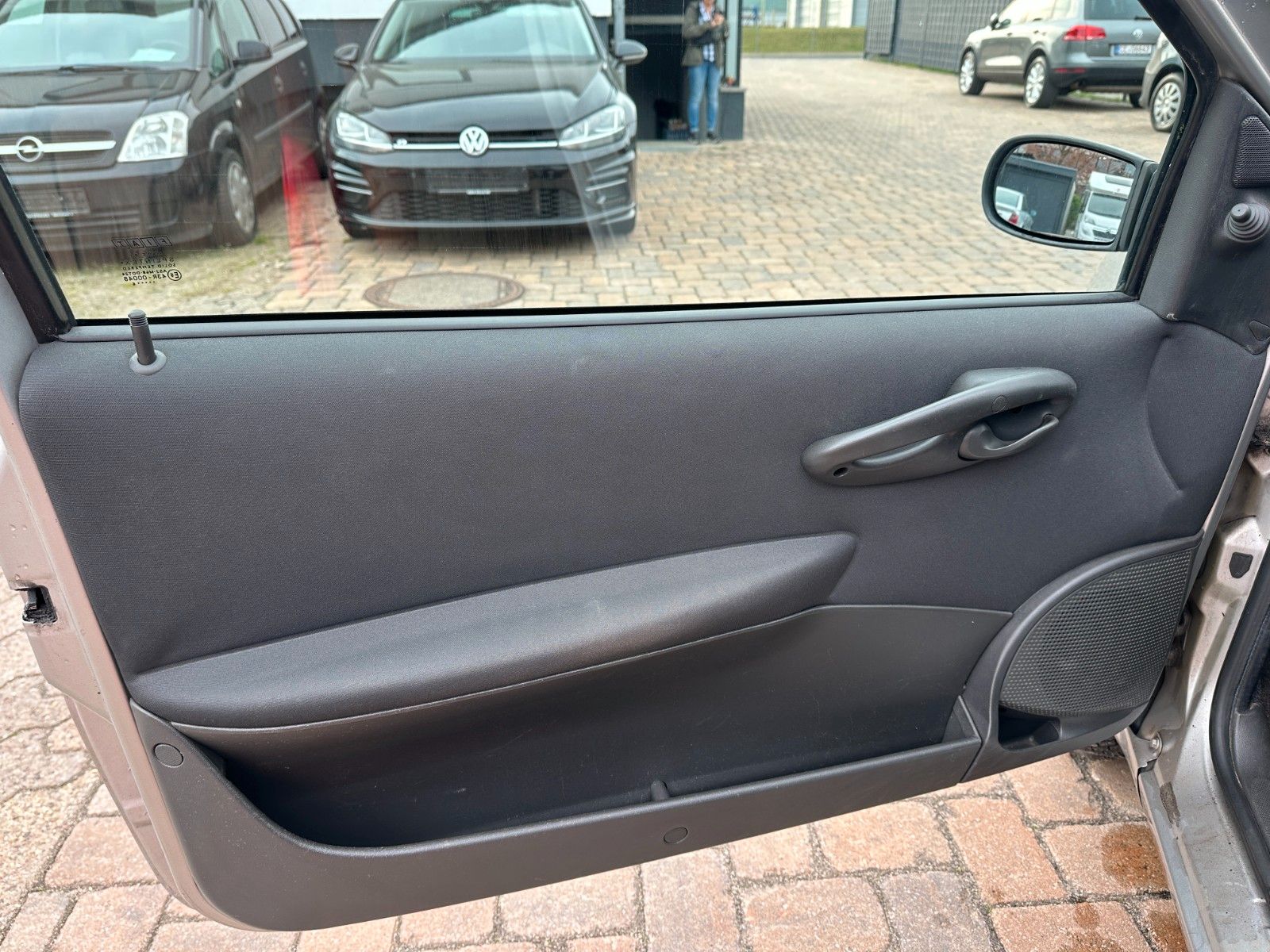 Fahrzeugabbildung Fiat Punto 1.2 8V Start 60 PS Tüv 6/27 Klima