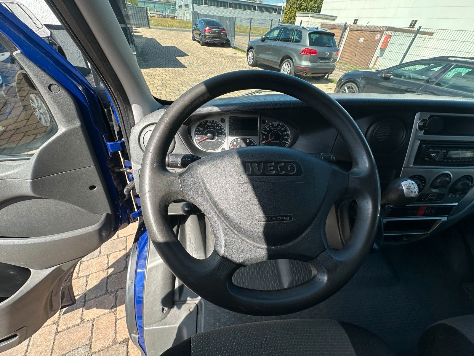 Fahrzeugabbildung Iveco Daily Kasten 3.0  140PS L2H3 Klima AHK 2.8t