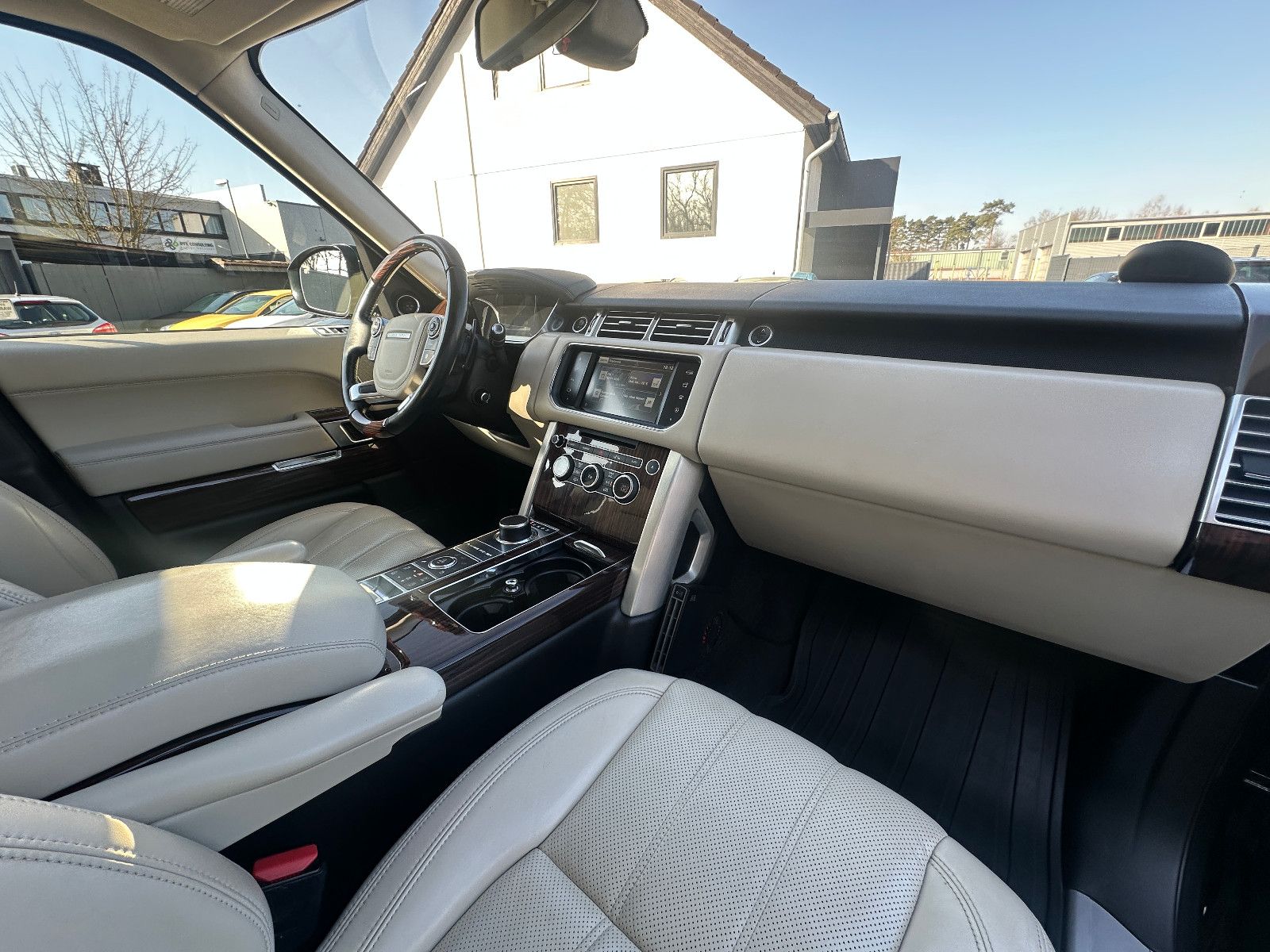 Fahrzeugabbildung Land Rover Range Rover Supercharged 380 KW  Pano AHK