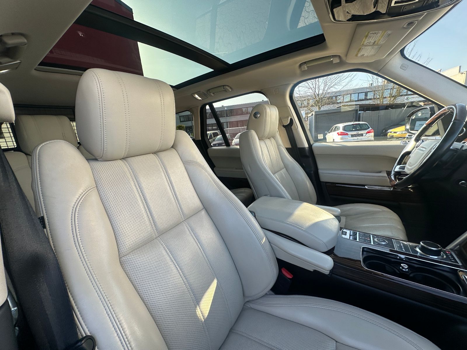 Fahrzeugabbildung Land Rover Range Rover Supercharged 380 KW  Pano AHK
