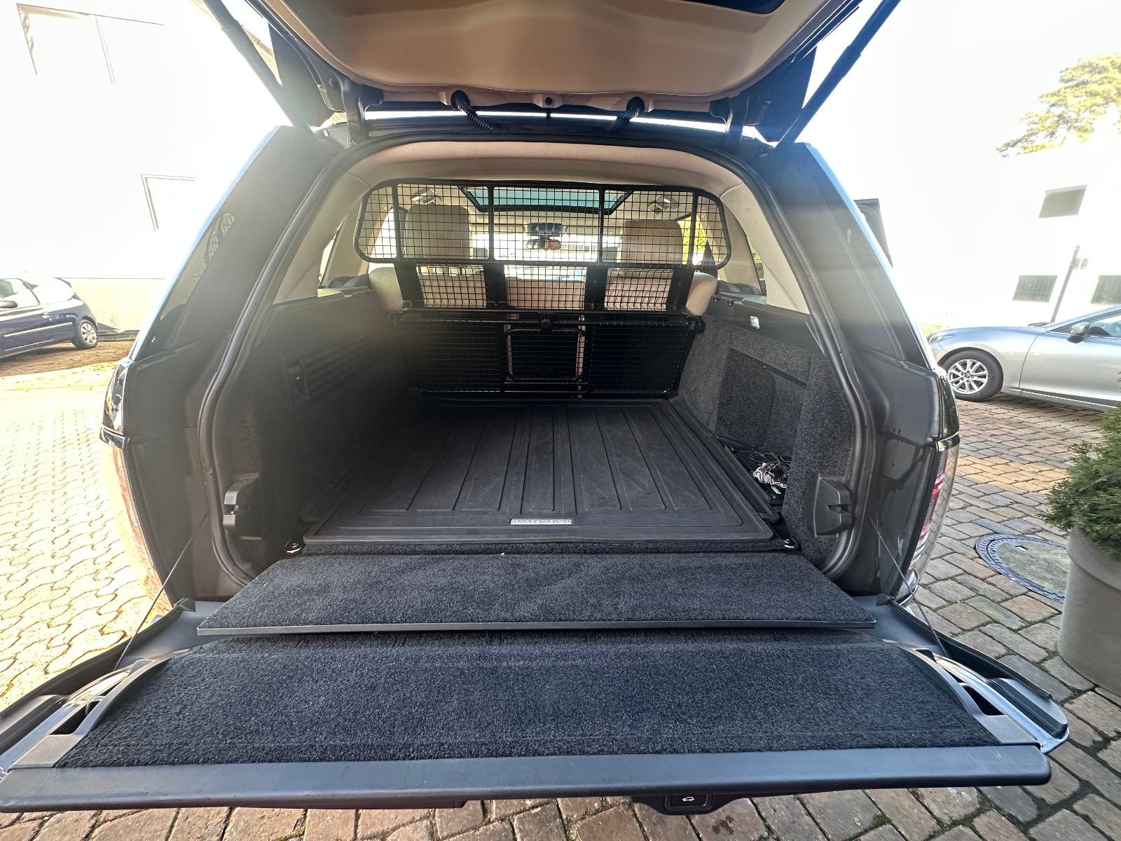 Fahrzeugabbildung Land Rover Range Rover Supercharged 380 KW  Pano AHK