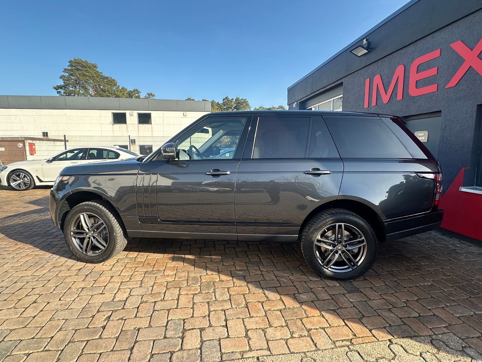 Fahrzeugabbildung Land Rover Range Rover Supercharged 380 KW  Pano AHK
